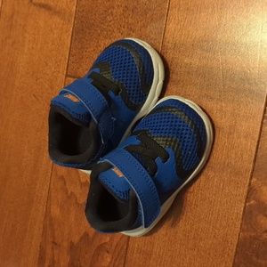 Baby Boys 2c Nike shoes